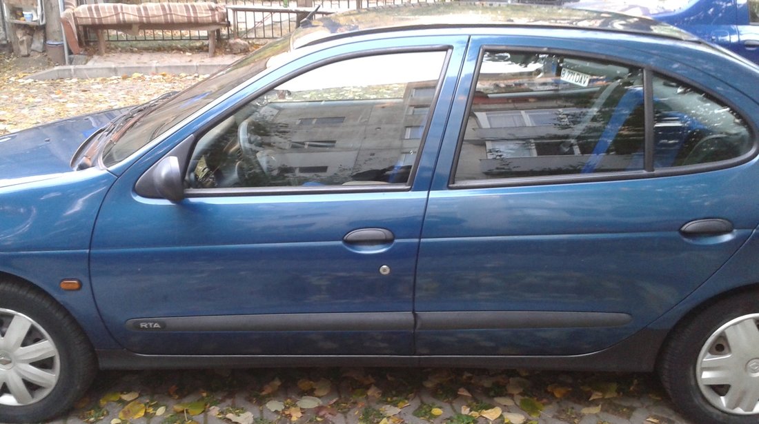 Renault Megane 16 berlina 2000