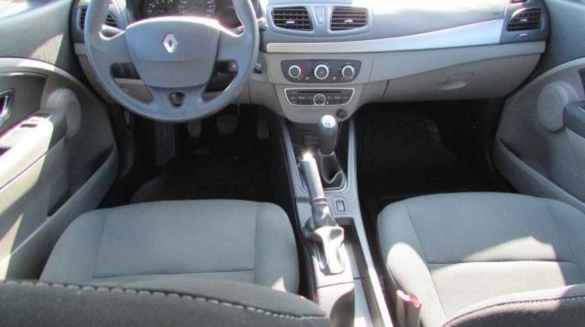 Renault Megane Authentique 1.5 dCi 90 CP 2012