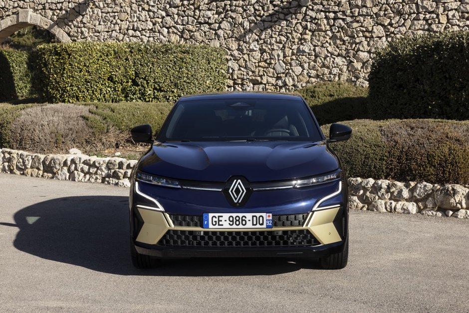 Renault Megane E-Tech - Galerie Foto