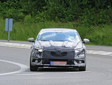 Renault Megane Sedan - Poze Spion