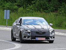 Renault Megane Sedan - Poze Spion