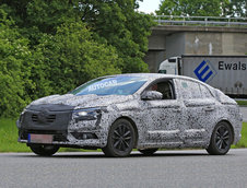 Renault Megane Sedan - Poze Spion