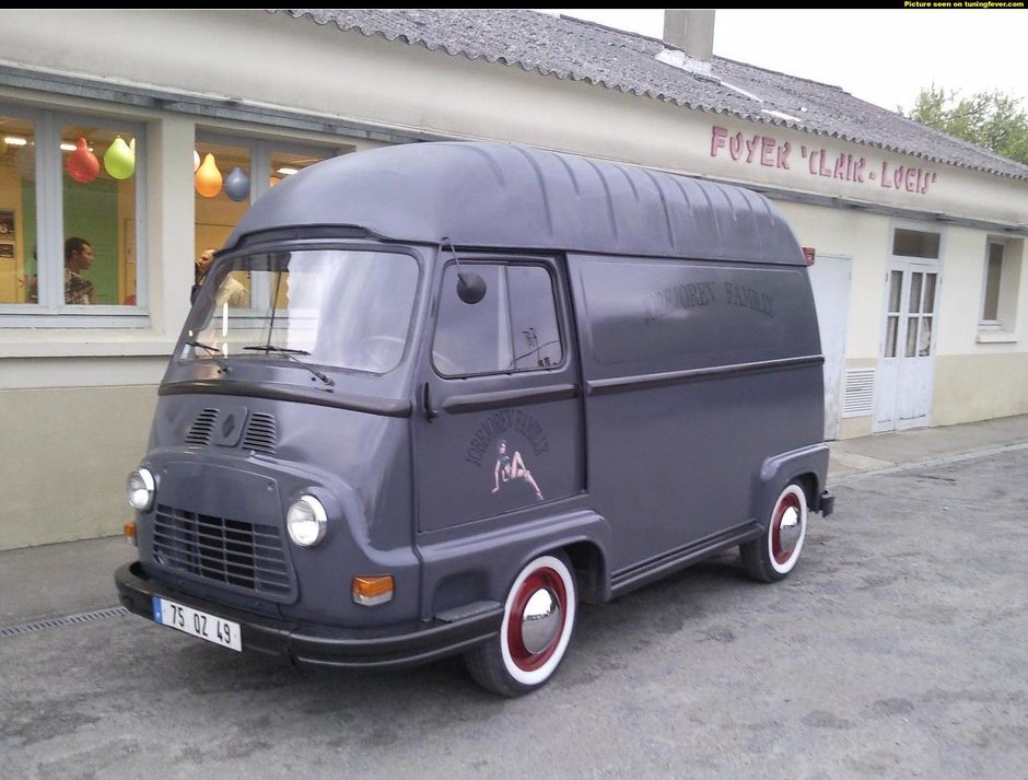 Renault si Dacia Estafette