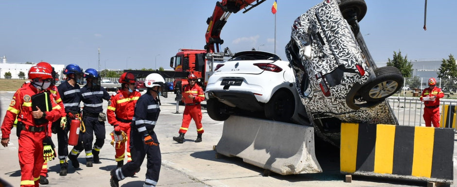 Renault sustine si in 2025 pompierii romani prin furnizarea a 40 de vehicule pentru probele de descarcerare din cadrul competitiei nationale a IGSU Renault sustine si in 2025 pompierii romani prin furnizarea a 40 de vehicule pentru probele de descarcerare din cadrul competitiei nationale a IGSU