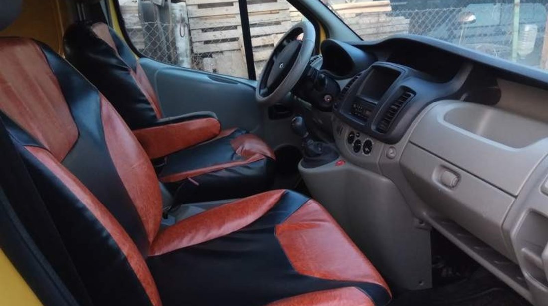 Renault Trafic 2011 2.0DCi 90CP - finantare fara venituri, avans zero