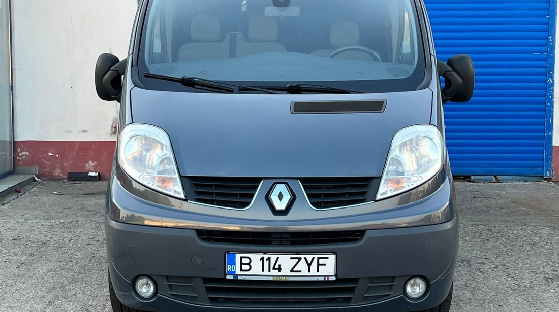 Renault Trafic Facelift 8+1 Locuri,An 2013,Clima automata 3 zone An 2013