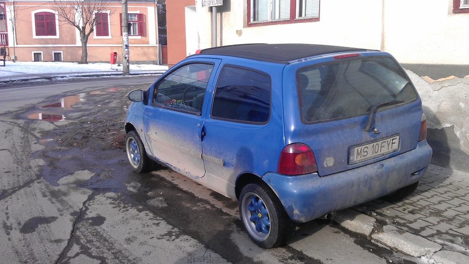 Renault Twingo hachback/1.2/furia albastra