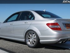 Renntech urca Benz CL65 si C63AMG pe podium