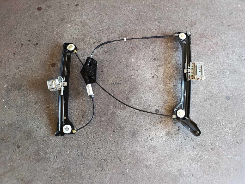Reparatii Macarale Geam Audi A5 RS5 Coupe Cabriolet (2011-2015)