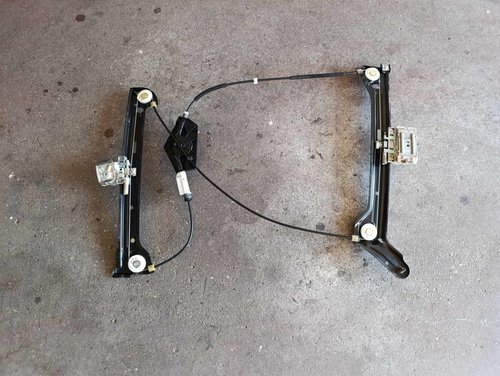 Reparatii Macarale Geam Audi A5 RS5 Coupe Cabriolet (2011-2015)