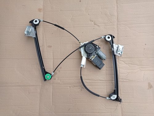 Reparatii Macarale Geam Chevrolet Corvette C6 (2006-2013)