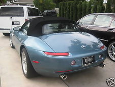 Replica de BMW Z8 facuta din Z4