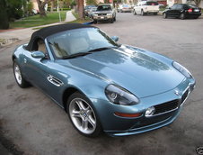 Replica de BMW Z8 facuta din Z4