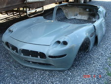 Replica de BMW Z8 facuta din Z4