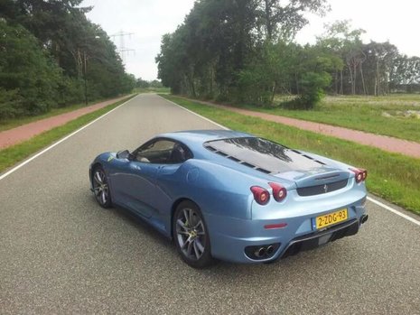 Replica Ferrari F430