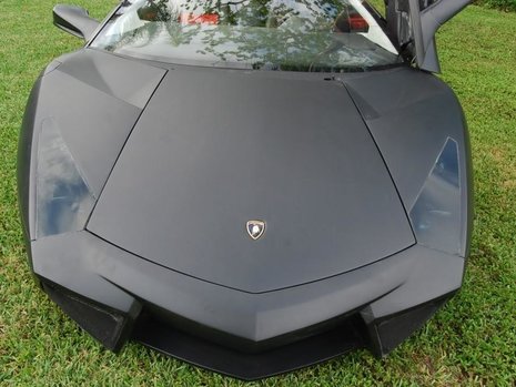 Replica Lamborghini Reventon Roadster