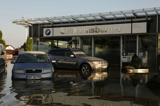 Reprezentanta BMW dupa inundatii