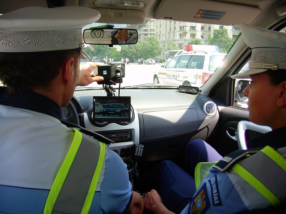 Respect Politiei Rutiere din Bucuresti: in sfarsit, actioneaza ca americanii Respect Politiei Rutiere din Bucuresti: in sfarsit, actioneaza ca americanii