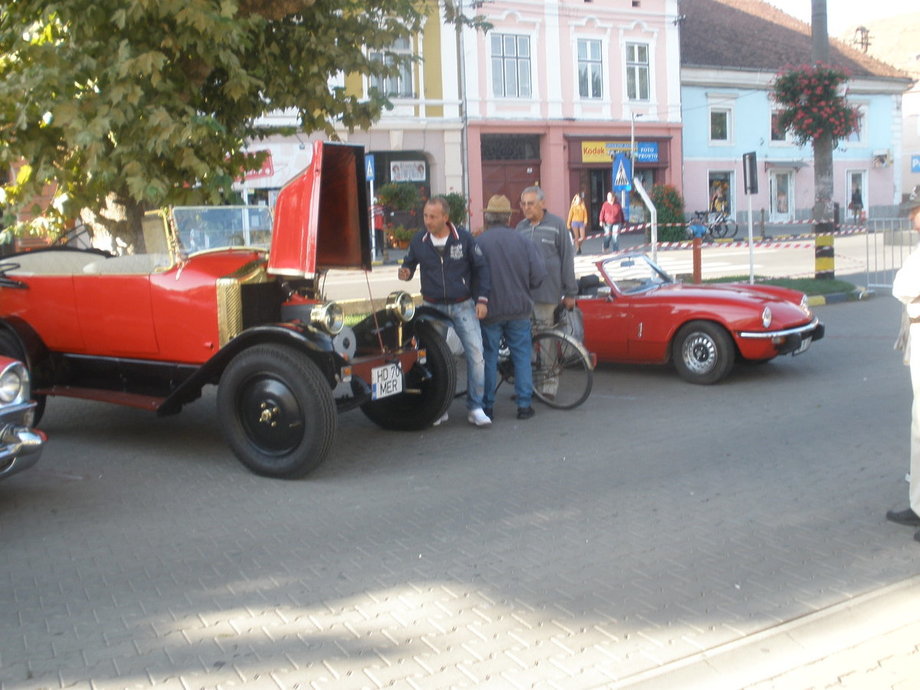 Retromobil vine in orasul tau - Sebes 15-17.09