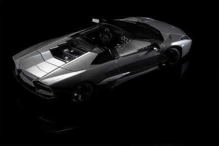 Reventon Roadster aterizeaza la Frankfurt