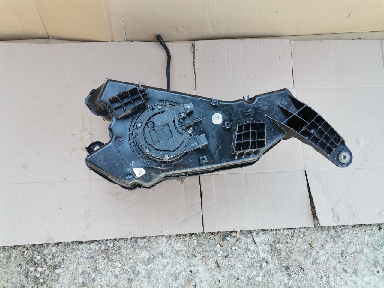 Rezervor adblue BMW X5 G05 / X6 G06 cod 1619-7440009, 7440010, 9488148, 7418879 10