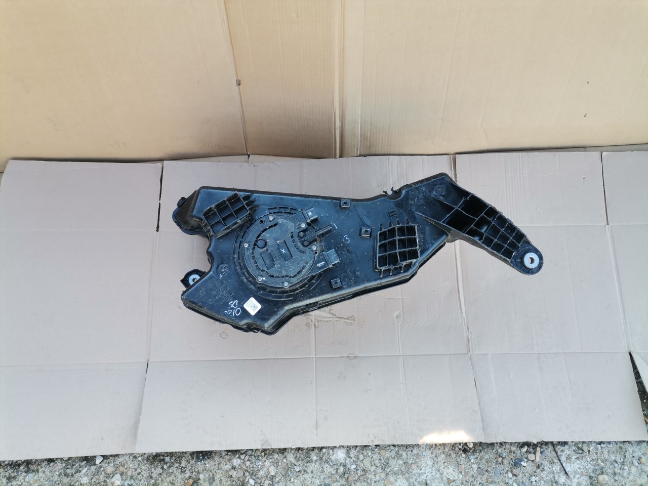 Rezervor adblue BMW X5 G05 / X6 G06 cod 1619-7440009, 7440010, 9488148, 7418879 10
