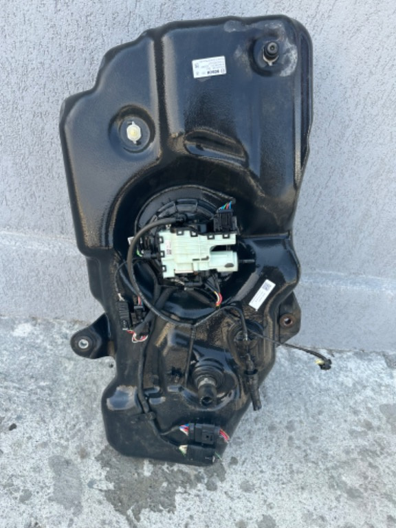 Rezervor adblue complet cu pompa Mercedes ml w166