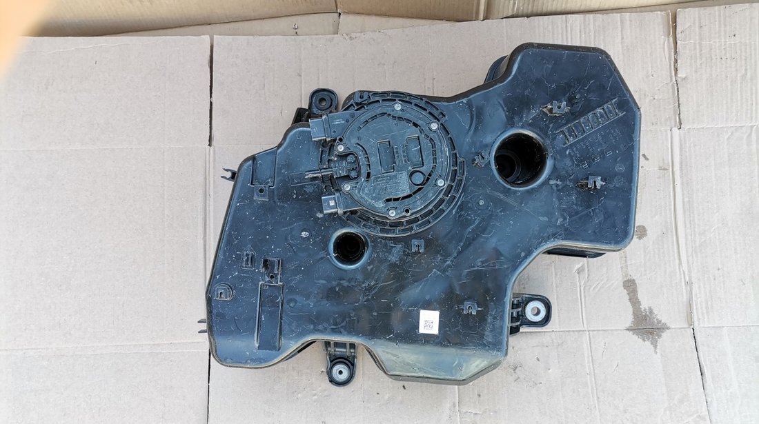 Rezervor AdBlue cu pompa BMW F45 X1 F48 X2 F39 cod 1619-7399290, 1619-7935103, 1619-7499666