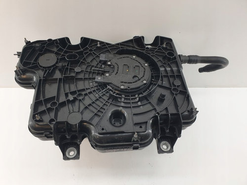 Rezervor AdBlue cu pompa Dacia Lodgy cod 172A21120R A3C0244890000 204629323R NOU OE