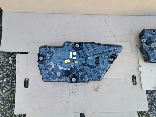 Rezervor Adblue Dacia Duster 1.5 DCI (2017-2021) cod 940016691 / 172A22020R / 237G00255R