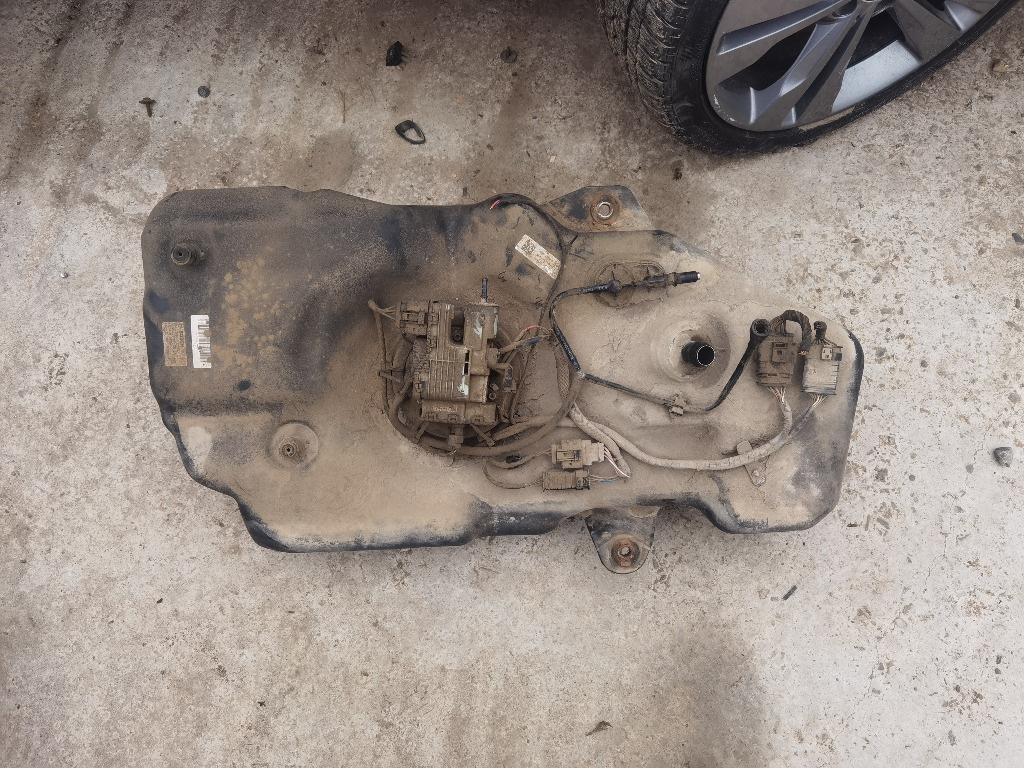 Rezervor adblue Mercedes ML350 cdi W166 A1664703701