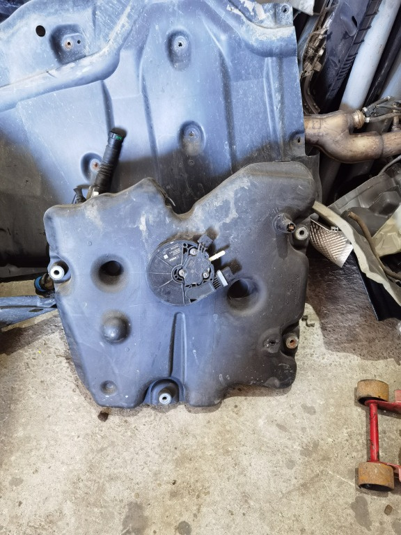Rezervor adblue Mercedes S class w222 A2224701800 A0994710475