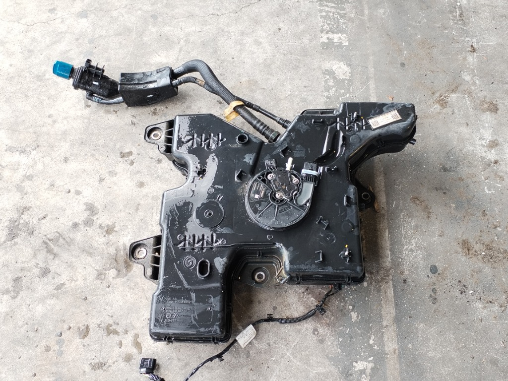 Rezervor adblue Volkswagen Crafter /Man TGE 2.0TDI DAVA 2N0131877C