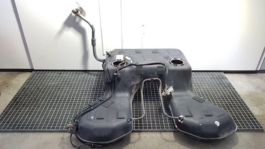 Rezervor combustibil, Audi A8 (4E) 3.0 tdi, cod 4E0201021M (id:368689)