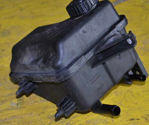 Rezervor lichid servo Peugeot 607 2.2 HDI 133CAI