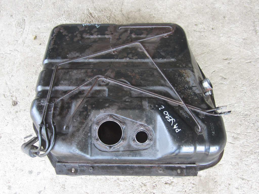 REZERVOR METAL COMBUSTIBIL / MOTORINA MITSUBISHI PAJERO 2 4x4 2.8 TD FAB. 1991 - 1999 ⭐⭐⭐⭐⭐