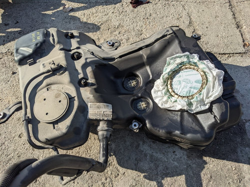 Rezervor motorina Audi A4 b8 2.0 diesel combi/break