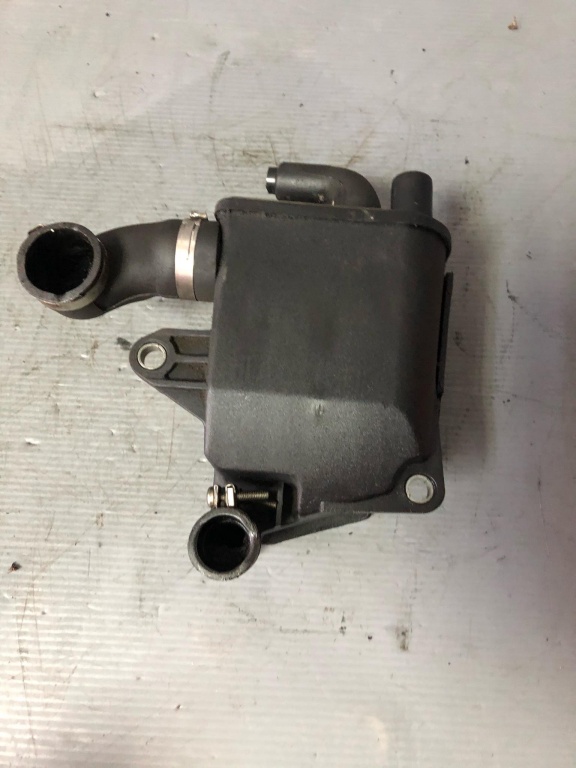 Rezervor ulei 2.0 turbo b volvo v70 1271988