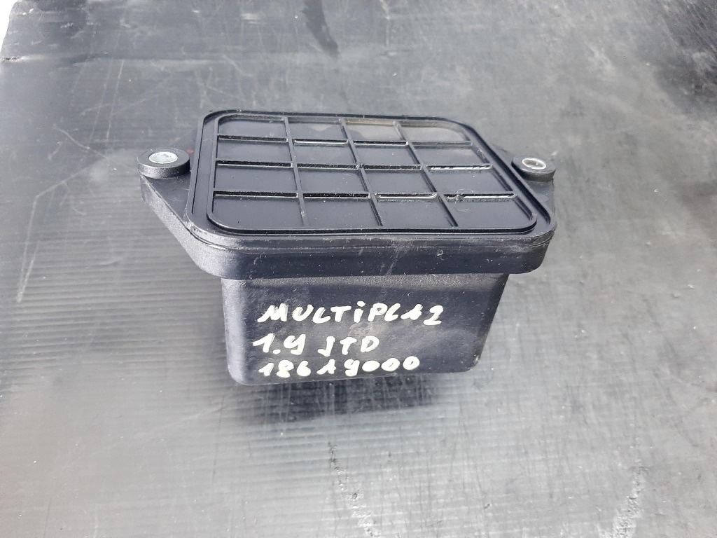 Rezervor vacuum 1.9 d alfa romeo 147 159 156 fiat stilo multipla croma 46845905