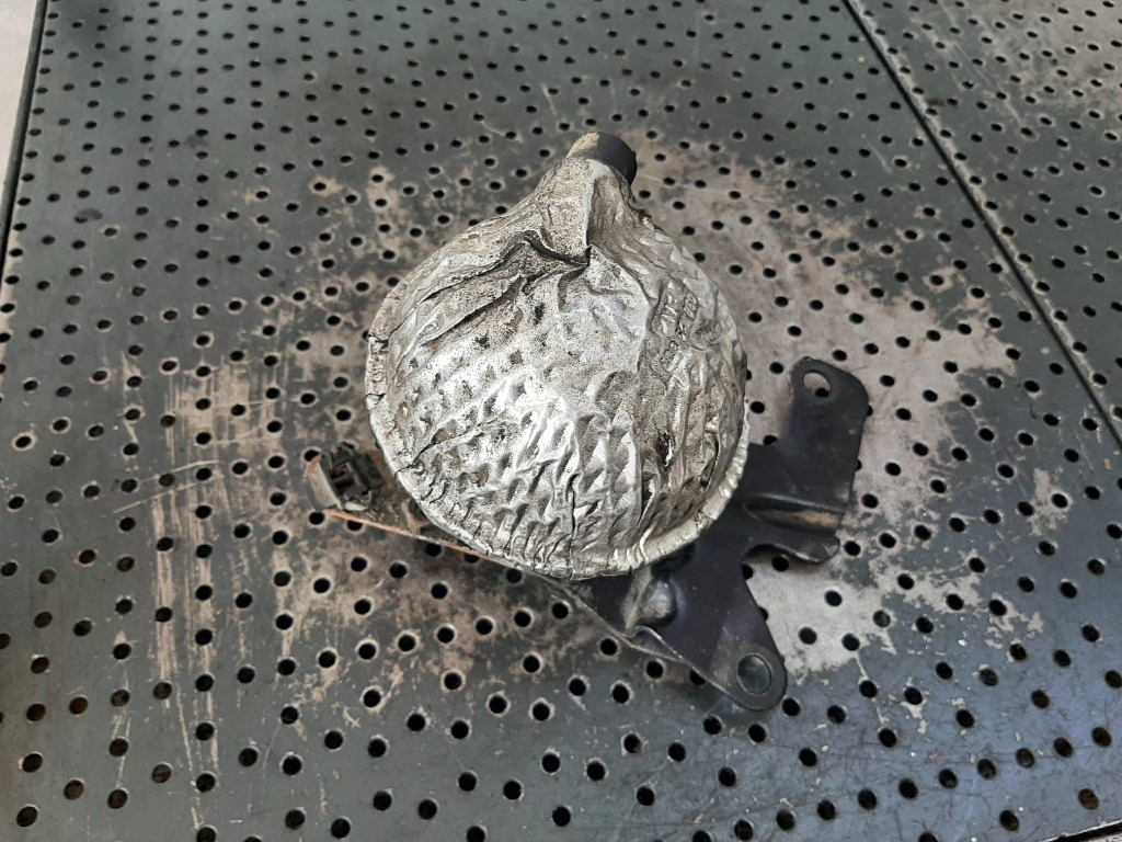 Rezervor vacuum 1.9 tdi ajm vw passat b5 038129807