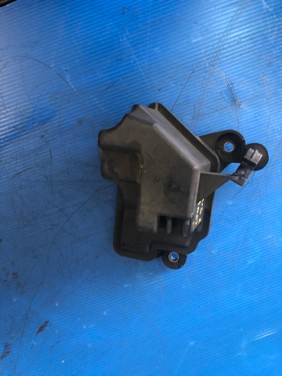 Rezervor vacuum 2.0 tdci ford focus 2 2008 9646411180