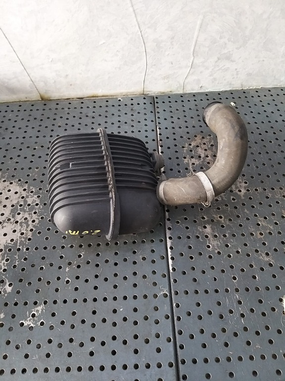 Rezervor vacuum 2.0 tdi audi a6 c6 4f 8e0129955