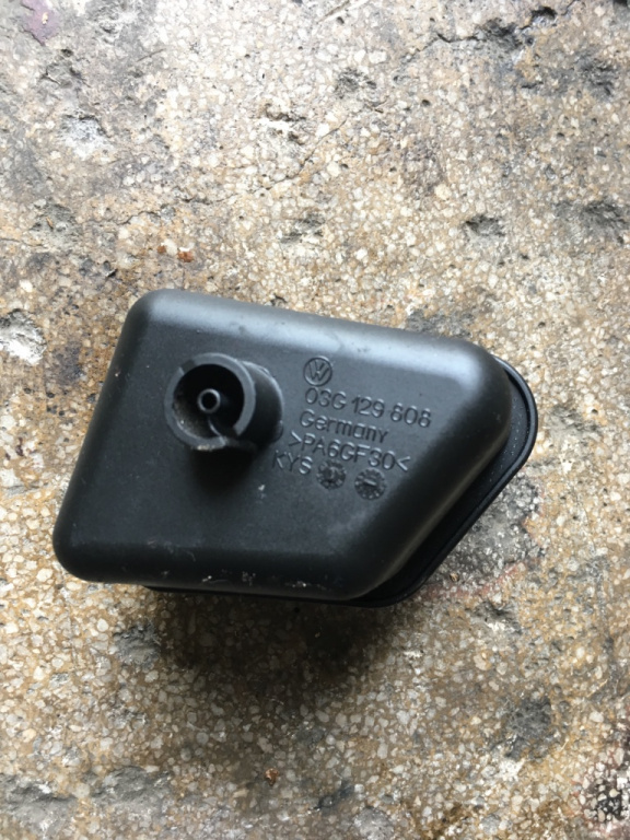 Rezervor vacuum Volkswagen VW Passat B6 [2005 - 2010] wagon 5-usi 2.0 TDI MT (140 hp) (3C5)