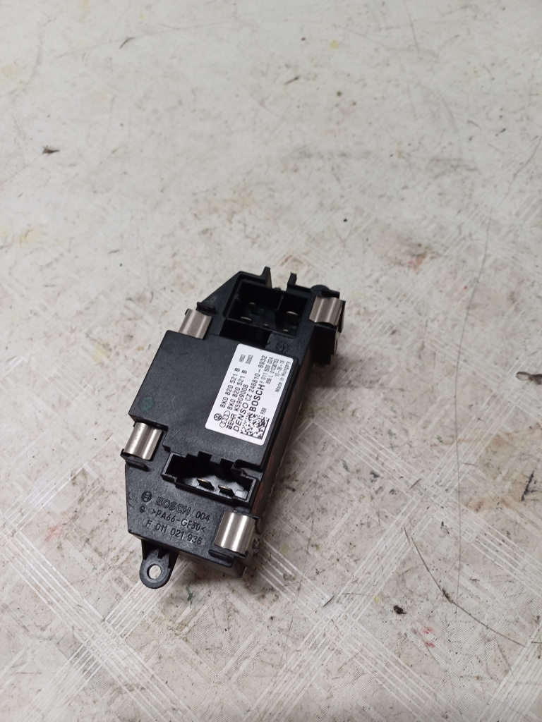 Rezistenta aeroterma Audi Q5 - Motorina 2010, 8K0820521B