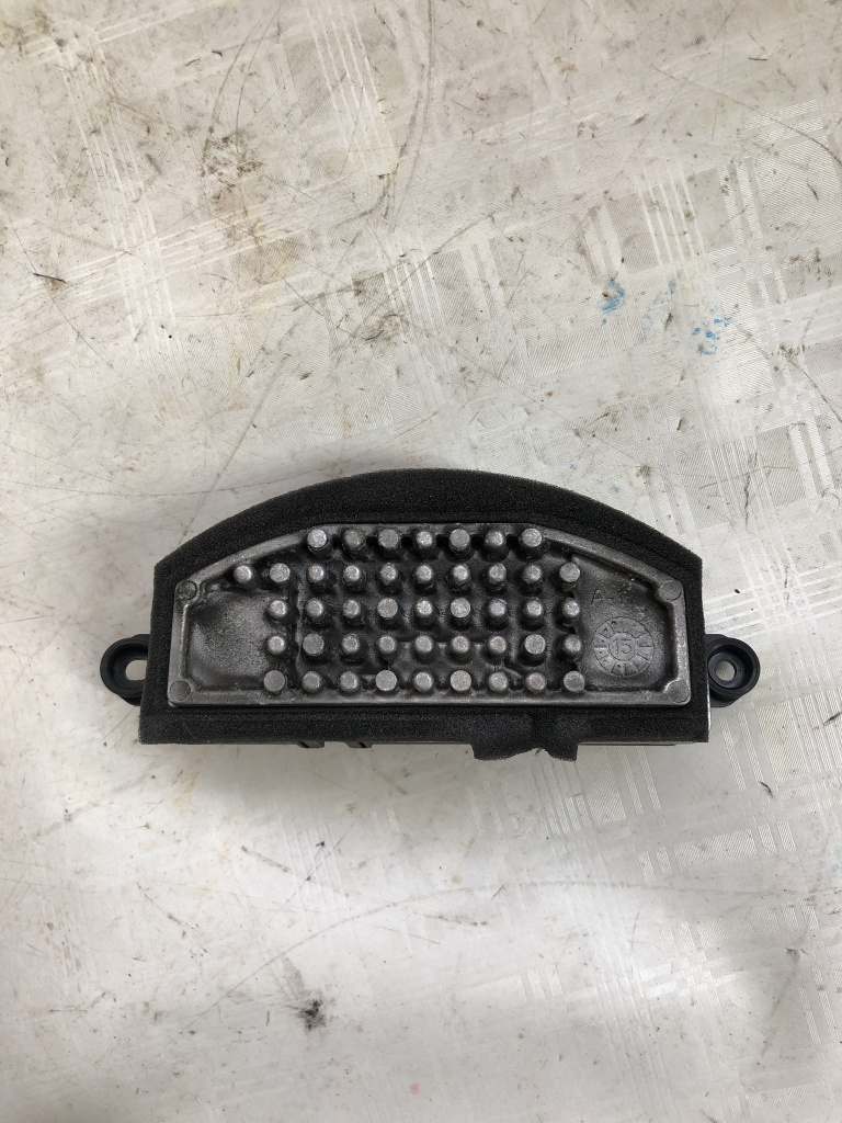 Rezistenta aeroterma BMW X1 F48 2.0 Motorina 2017, 9377854