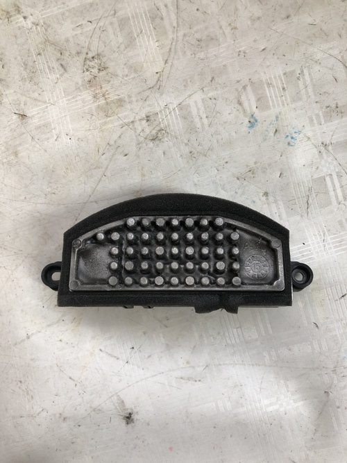 Rezistenta aeroterma BMW X1 F48 2.0 Motorina 2017, 9377854
