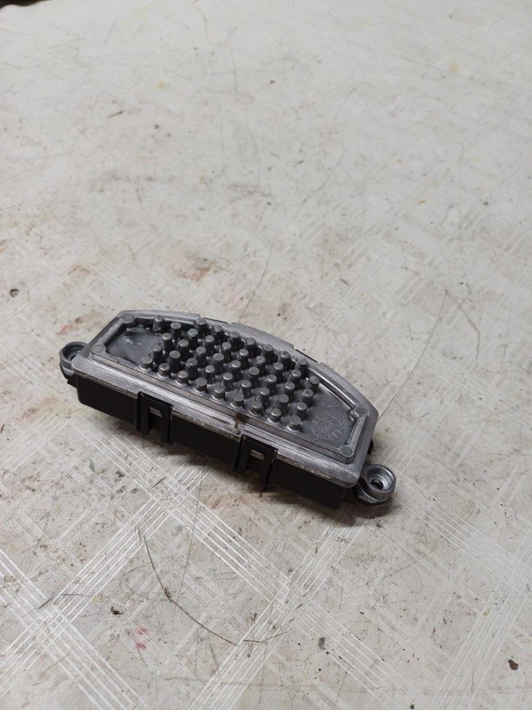 Rezistenta aeroterma Volkswagen Passat B8 - Motorina 2015, 3Q0907521A