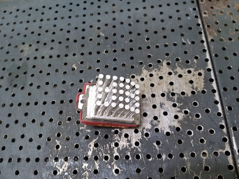 Rezistenta aeroterma vw bora 1j 657364m 5ds00646701 1j0907521