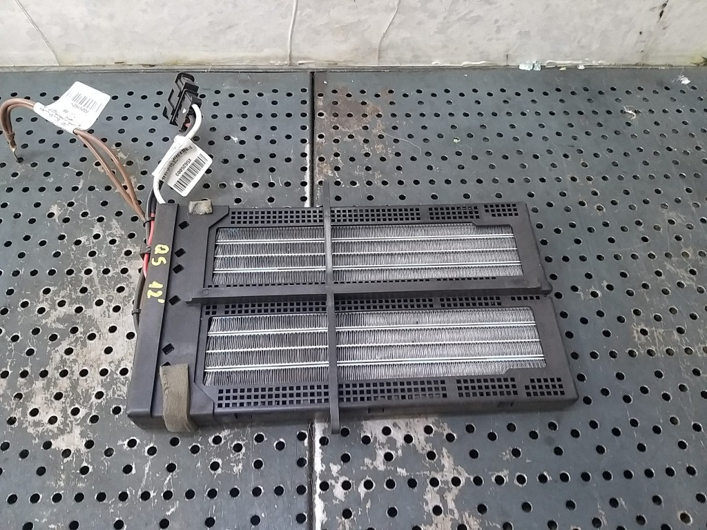 Rezistenta electrica bord audi q5 8r 8k0819011c