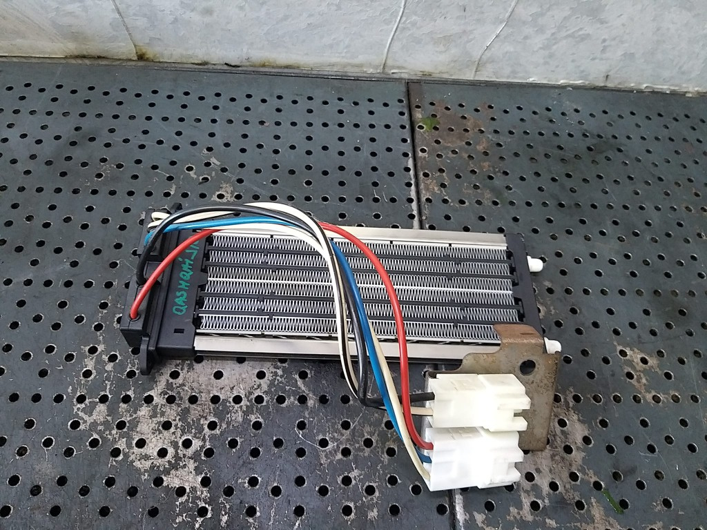 Rezistenta electrica bord nissan qashqai j10 nj10 jj10e a30105a7700003